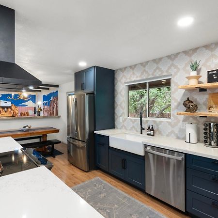 Walk To Gc Train Depot And Route 66, King Beds, Game Room, Bbq, Firepit Williams Luaran gambar