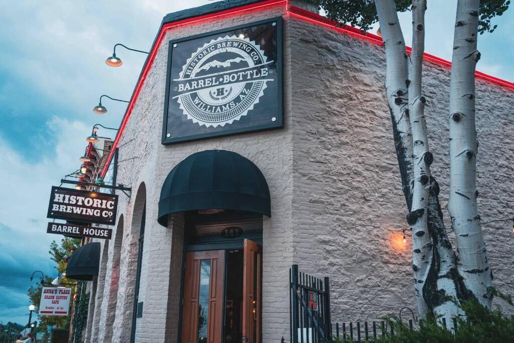 Walk To Gc Train Depot And Route 66, King Beds, Game Room, Bbq, Firepit Williams Luaran gambar