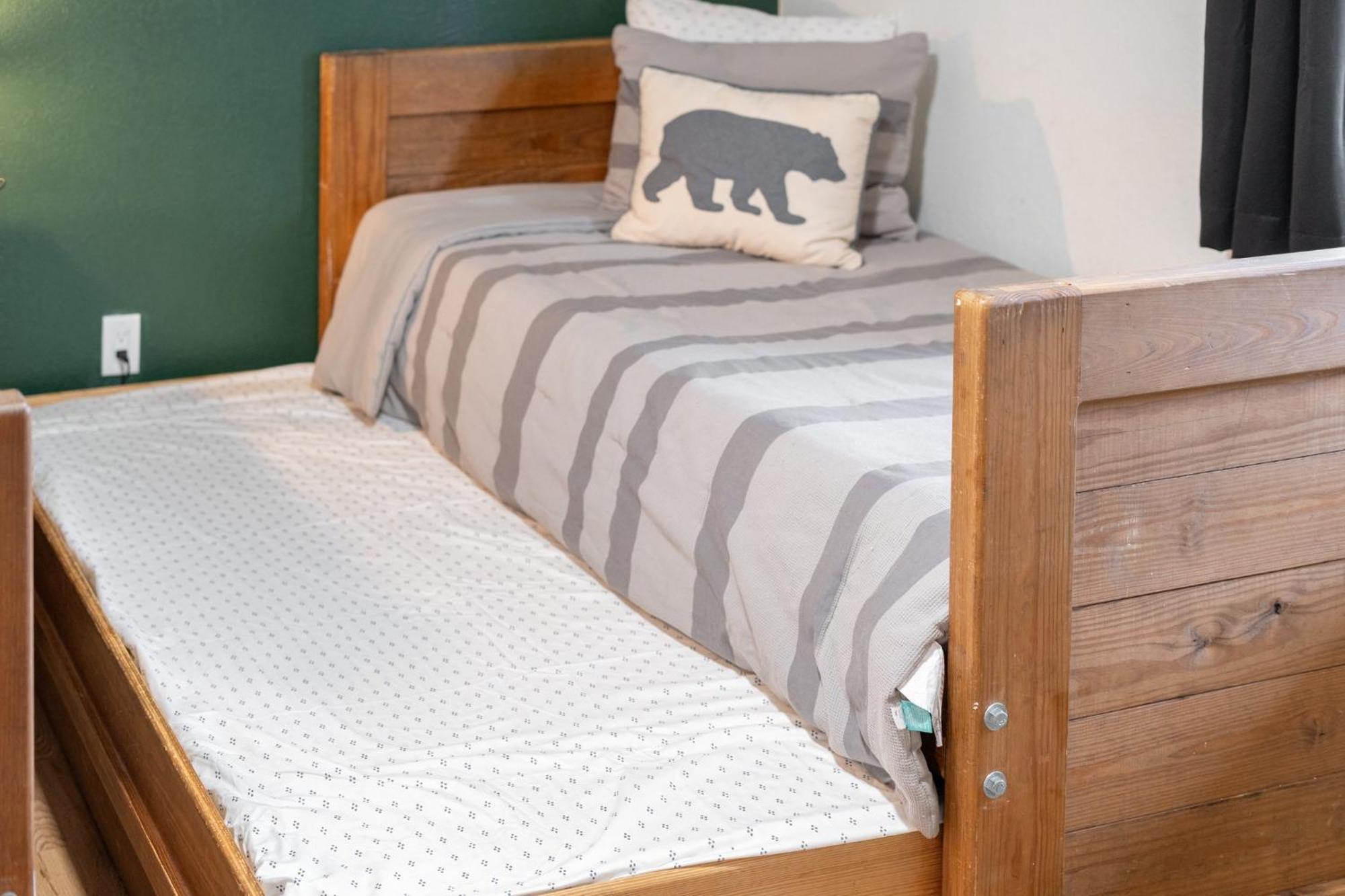 Walk To Gc Train Depot And Route 66, King Beds, Game Room, Bbq, Firepit Williams Luaran gambar